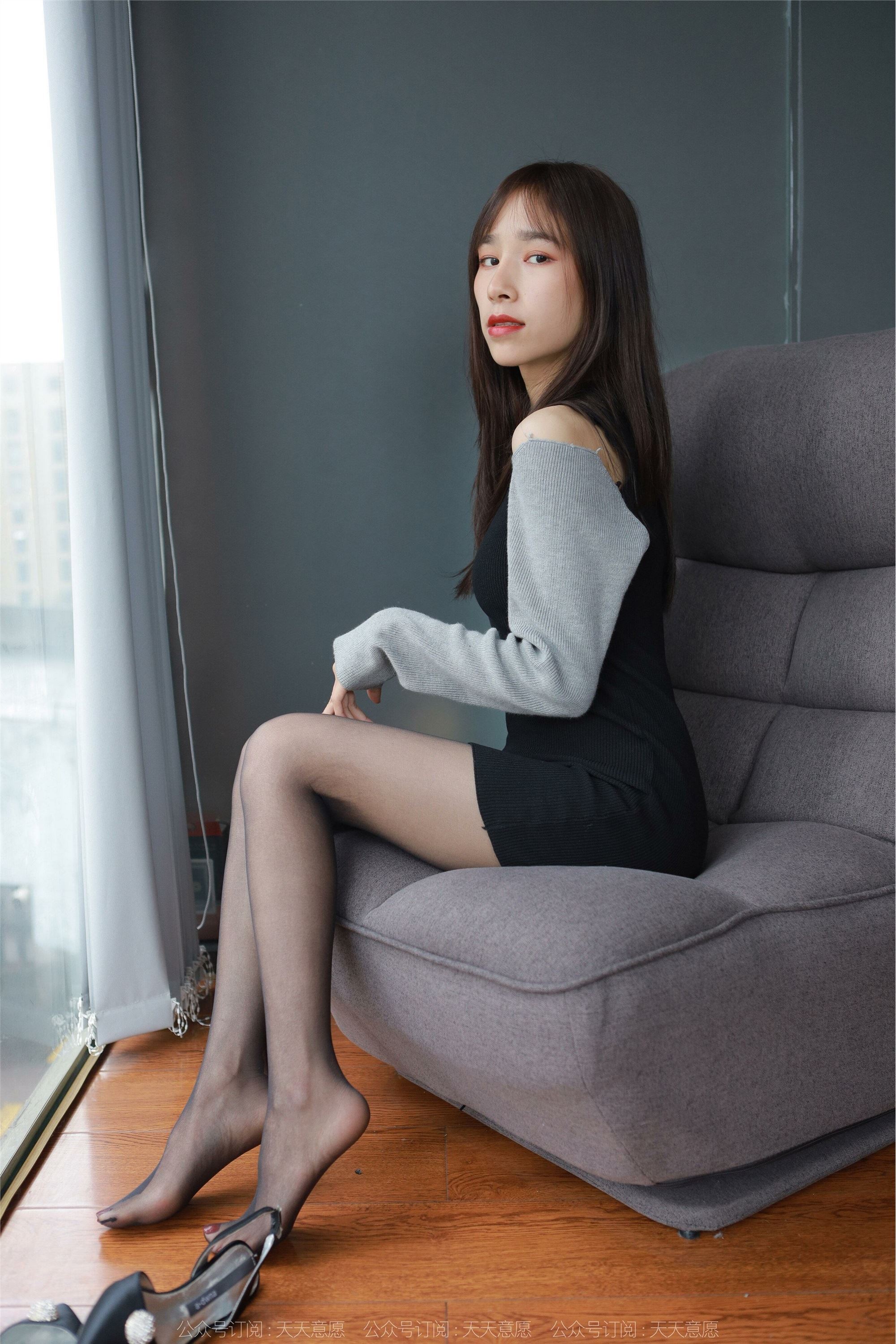 IESS异思趣向 2022.03.26 丝享家1040：美子《沙发上的黑丝》